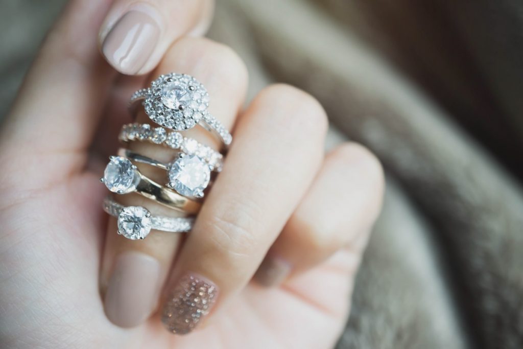 How To Choose The Perfect Ring Gift For Your Woman?