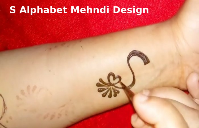 S Alphabet Mehndi Design