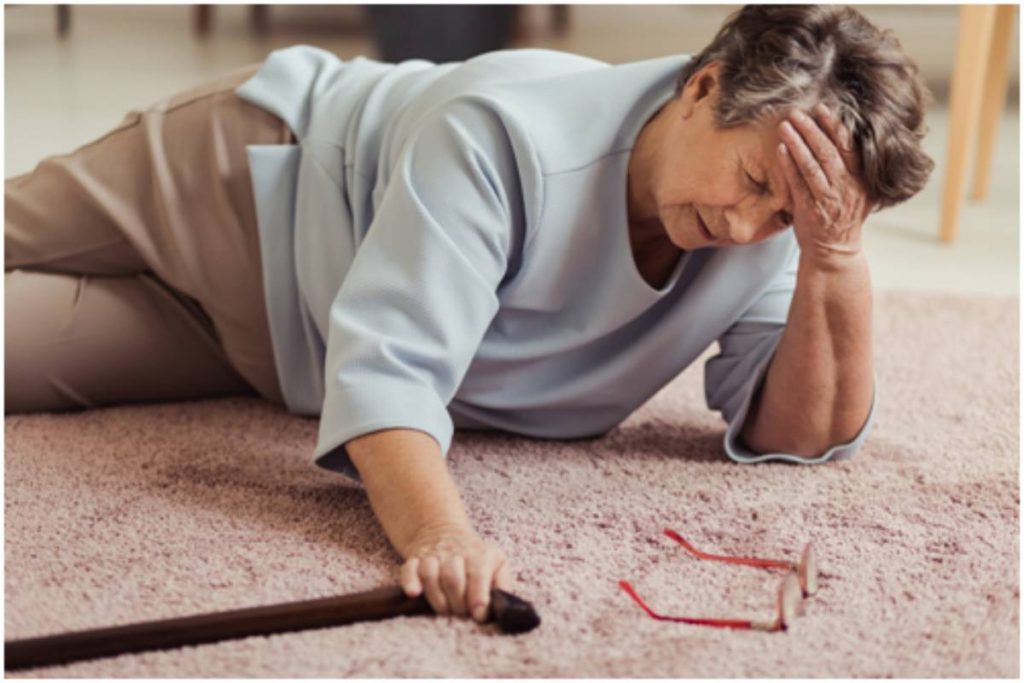 9 Modifications to Prevent Seniors From Falling at Home