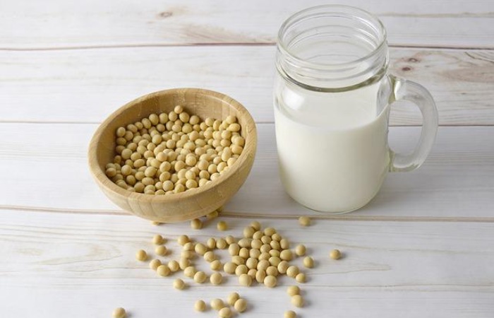 soy milk soybean