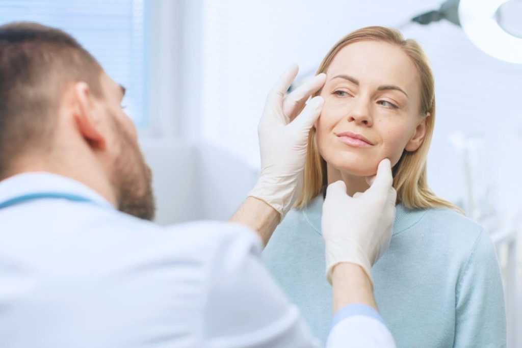 Top 11 Questions to Ask When Choosing a Plastic Surgeon